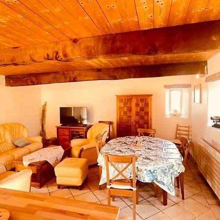 Du Bois Passe بيت للعطل Villeneuve-en-Retz