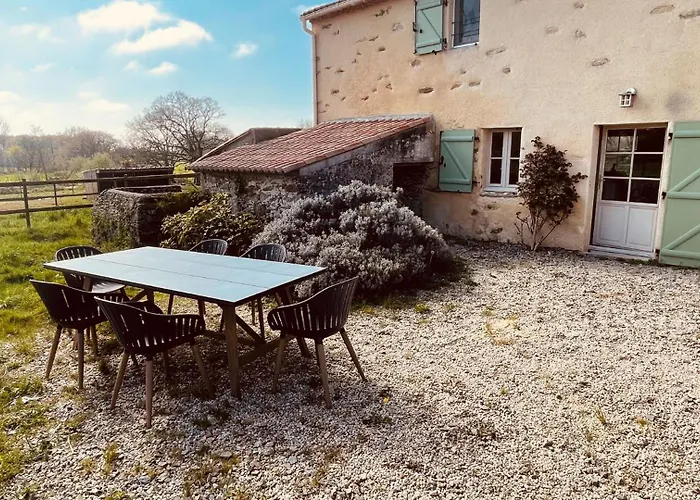 Du Bois Passe Casa de Férias Villeneuve-en-Retz